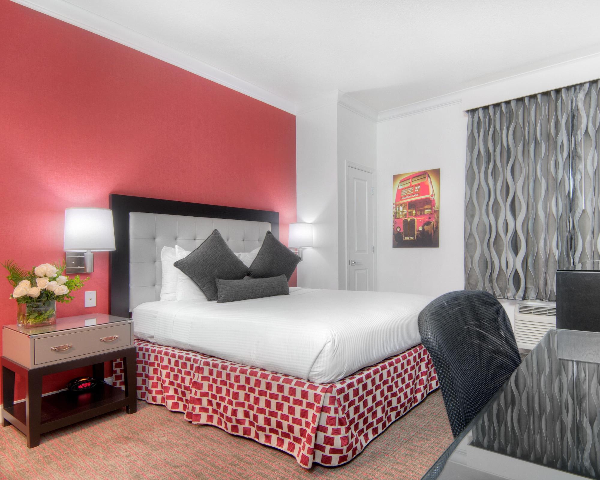 דיוויס Aggie Inn, Ascend Hotel Collection מראה חיצוני תמונה
