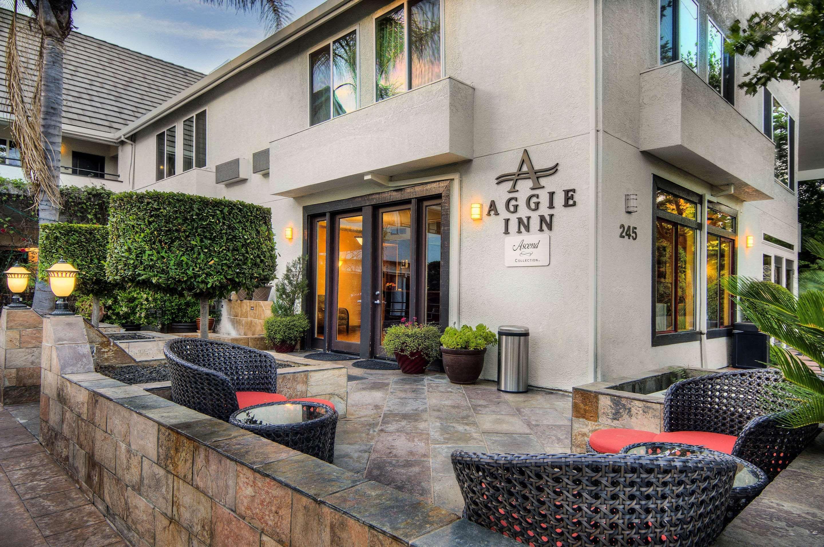 דיוויס Aggie Inn, Ascend Hotel Collection מראה חיצוני תמונה